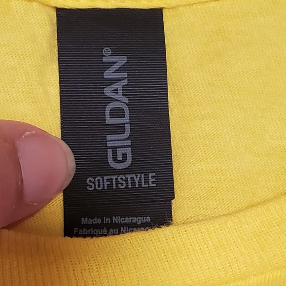 Yellow Large Graphic T-shirt Solshine Music & Arts Reverie Parking men's large - Picture 5 of 7